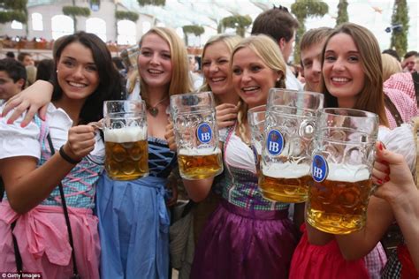 German Girls German Women Oktoberfest Beer Octoberfest Munich Beer Festival Beer Maid Beer