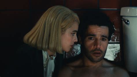 ‘sanctuary Review Margaret Qualley And Christopher Abbott Are