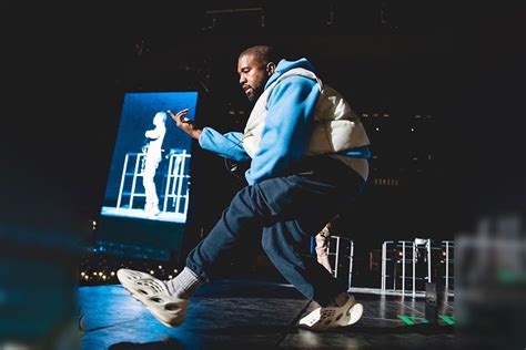 Kanye West Wears The Yeezy Foam Runner At Travis Scotts Astroworld