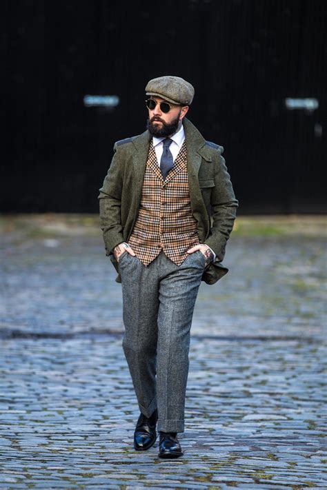 Modern Day Peaky Blinders Wearing Walker Slater Cool Outfits For Men