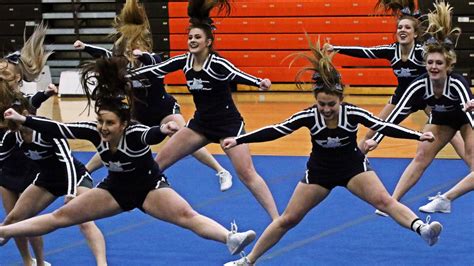 Cheer Places Third At Season Opening Doane Invite Cheerleading Concordia University Nebraska