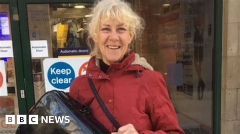 Musician Fiona West Reunited With Stolen Viola Bbc News