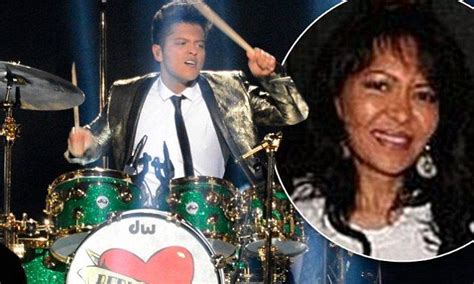 Bruno Mars Pays Loving Tribute To Late Mother Bernadette At Super Bowl Bruno Mars Super Bowl