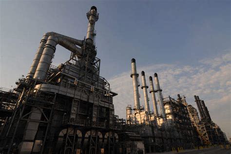 The 10 Biggest Oil Refining Countries