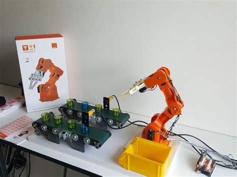 Robot หุ่นยนต์แขนกล ประกอบสำเร็จ Robotic Arm พร้อม Arduino เอสทูอินโน
