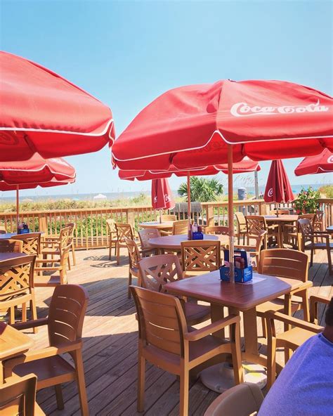 Here S The 7 Best Beach Bars On Hilton Head Island — And What You Ll