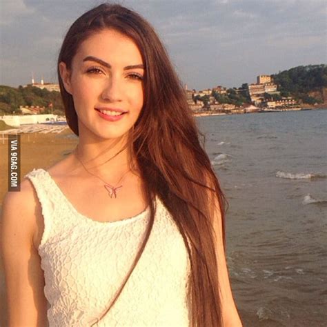 Turkish Actress Burcu Ozberk Gag Hot Sex Picture