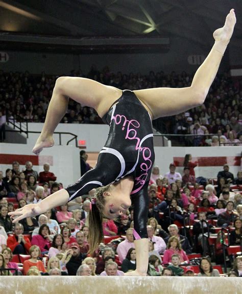 pin by frds man1 on foto gymnastics pictures gymnastics photos olympic gymnastics