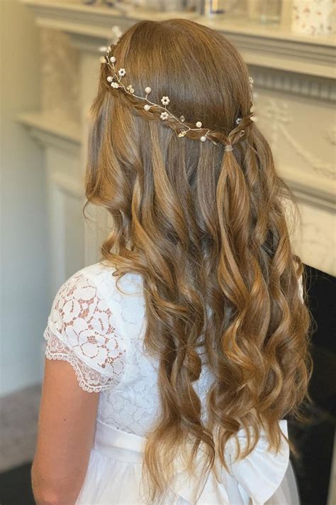 30 Best Flower Girl Hairstyles For Long And Short Hair Flower Girl Hairstyles Girl Hair Dos