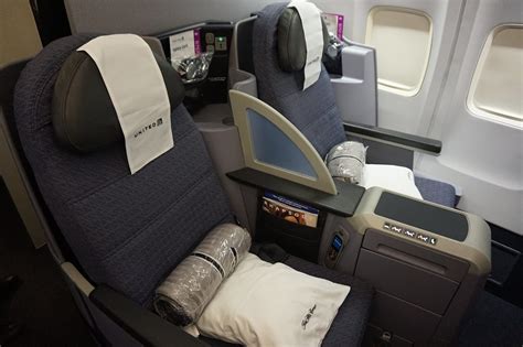Review United Airlines B First Class Boston To San Francisco The