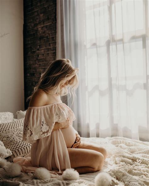 Cute Maternity Photo Ideas To Try In