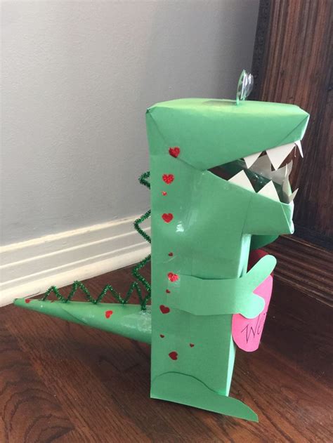 How To Make A Dinosaur Valentine Box Mom Of War Hear My Roar