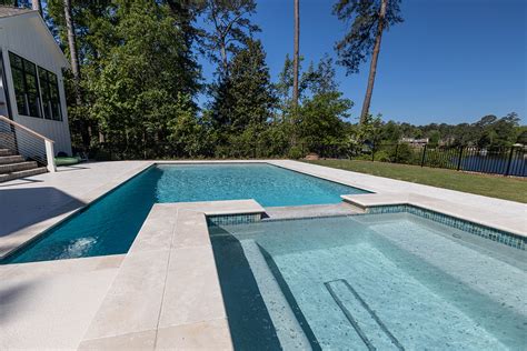 Rectangle Pool And Raised Spa On Forest Lake The Clearwater Pool Company