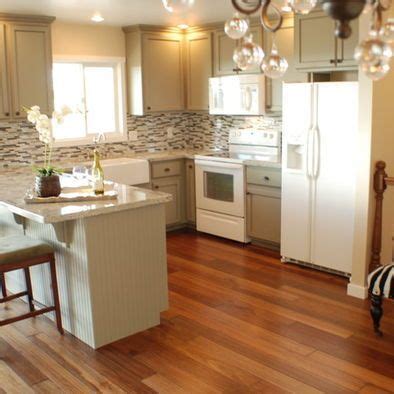 They're making a comeback, in case you didn't know. Gray cabinets, white appliances. Planning to do this in my ...