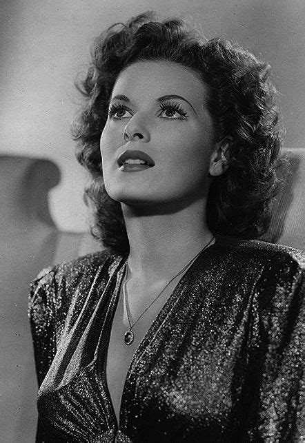 maureen o hara beautiful actresses hollywood icons golden age of hollywood