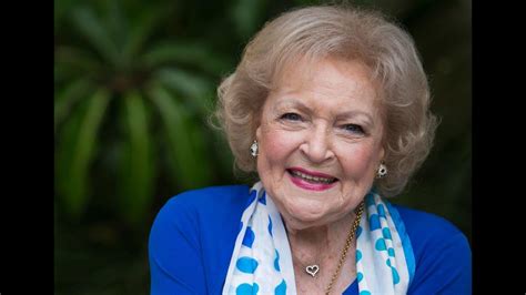 29 Photos Of Betty White Over The Years In Honor Of Her 99th Birthday