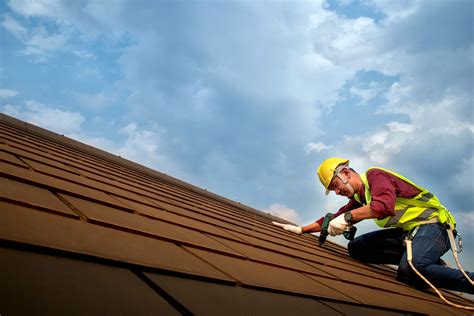 5 Tips To Find The Best Roofing Contractors In Your Area - Hynes ...