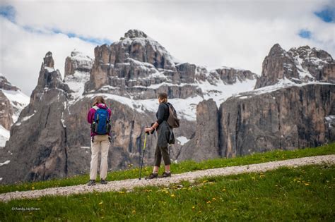 Hiking Traverse Val Gardena Alta Badia Fanes Sennes Braies Cortina D