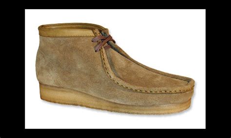 Shoe sizes on product details pages are in us shoe size. They're Ba-ack. - i am bossy