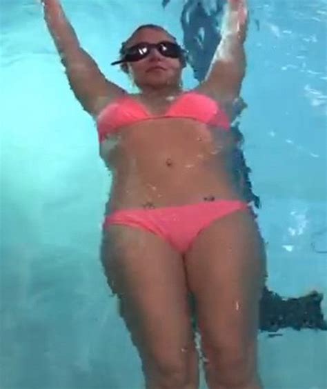 Britney Spears Shows Off Killer Bikini Body Reveals Swimming My Xxx