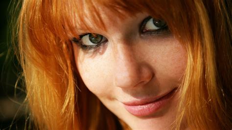 Download Wallpaper 1920x1080 Mia Sollis Red Haired Green Eyed Face