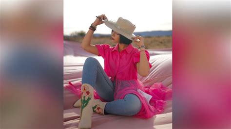 Ngela Aguilar Paraliza Instagram Al Lucirse Como Un Ngel En Atuendo