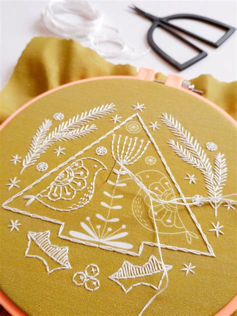 20 Hand Embroidery Patterns And Kits To T For The 2017 Holiday