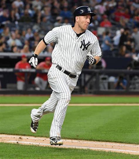 Todd Frazier Plays First Home Game At Yankee Stadium Espn Baseball Yankees Baseball Scores