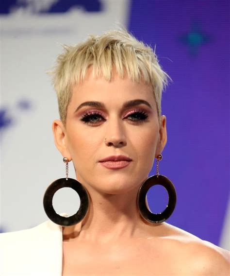 Katy Perry Light Platinum Blonde Pixie Haircut With Blunt Cut Bangs