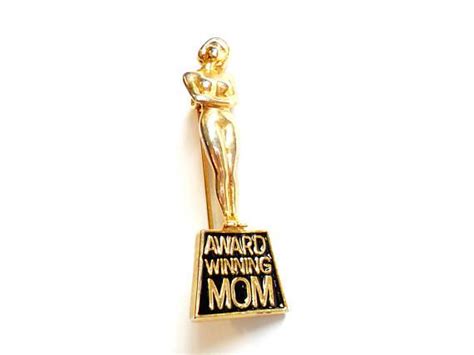 Vintage Award Winning Mom Brooch Gag T Joke Mom Mother Joke Ts