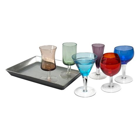 They're a simple, elegant design with a 50ml capacity. 7 Piece Short Stem Liqueur Set - The DRH Collection