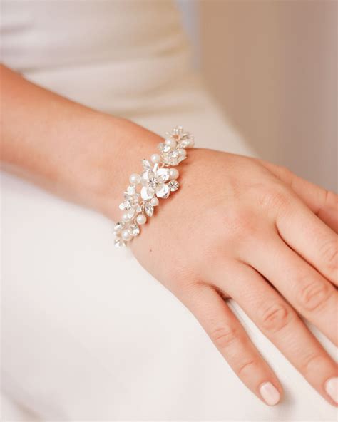 Floral Wedding Bracelet Pearl Crystal Bridal Bracelet Etsy Canada