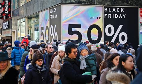 What Is The Point Og Black Friday Shopping - i24NEWS - Shootings at US malls spark panic on Black Friday