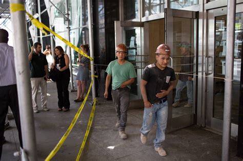 Nyc Construction Workers Hurt During Demolition For Office Block Wsj