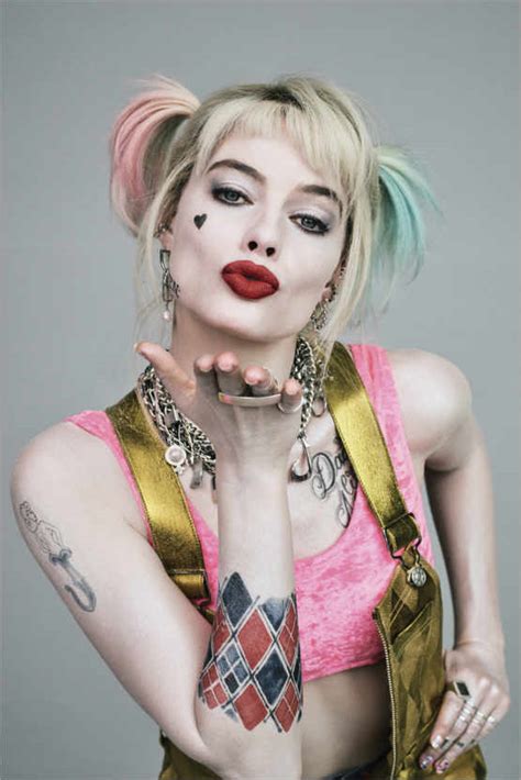 Best margot robbie's photos images. Margot Robbie as Harley Quinn Posters and Prints ...