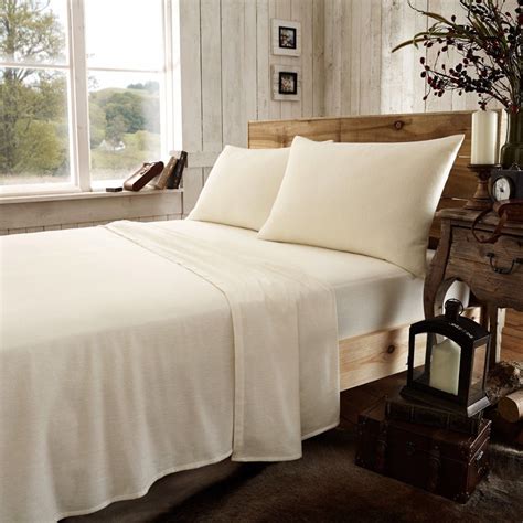 Luxurious And Extra Deep Flannelette Fitted Sheet Double Cream