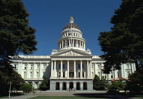 Filecalifornia State Capitol Front 1999 Wikimedia Commons