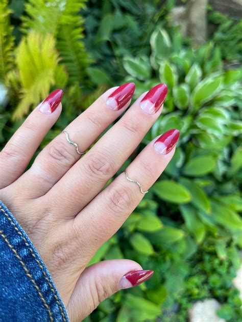 Top 156+ crescent shape on nails best - songngunhatanh.edu.vn