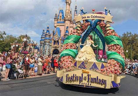 Best Spots To View Festival Of Fantasy Parade At Magic Kingdom
