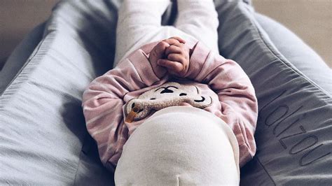 Freundin scarlett gartmann postete ein entsprechendes bild bei instagram. Marco und Scarlett stolz: Ihre Tochter schon ein Jahr alt ...