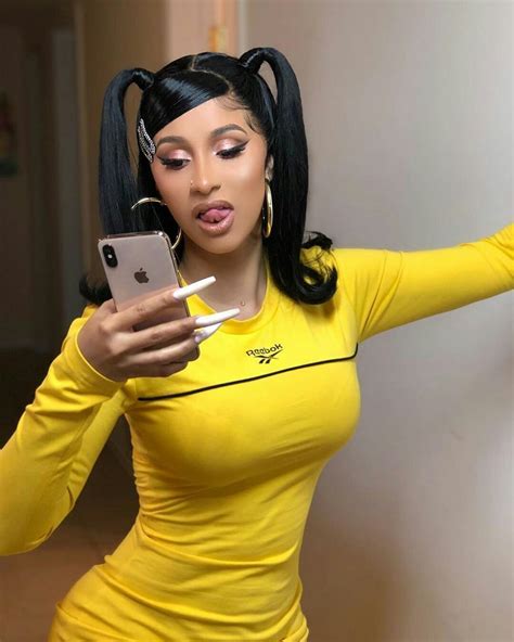 Pin By Angie Mama De 6 On Cardi B With Images Cardi B Photos