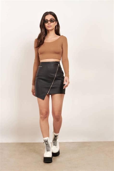 Tobi Mini Skirts Womens On The Rise Black Faux Leather Mini Skirt