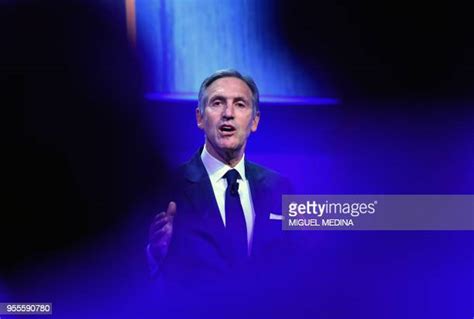 Howard Schultz Photos And Premium High Res Pictures Getty Images