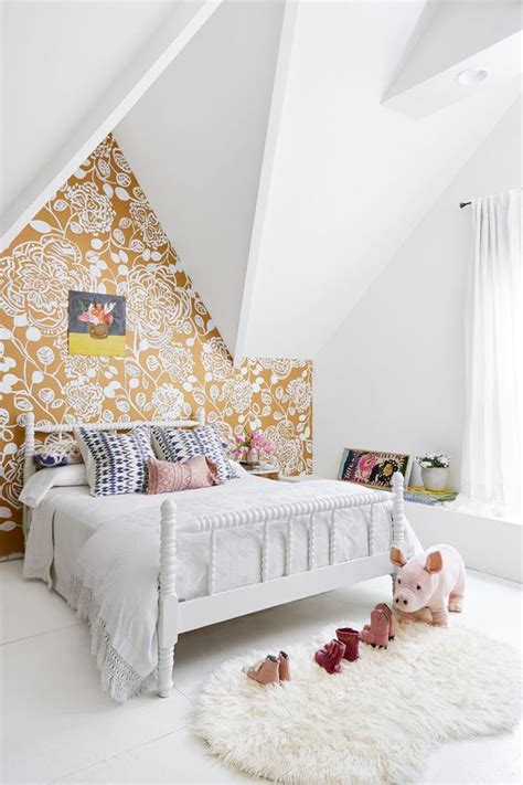 stylish ways   floral wallpaper   home digsdigs