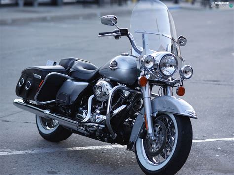 Harley Davidson Road King Classic Motorbikes Wallpapers 1600x1200