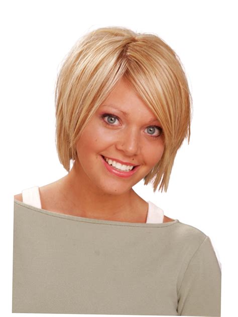 Short Haircuts For Round Faces And Big Nose Wavy Haircut