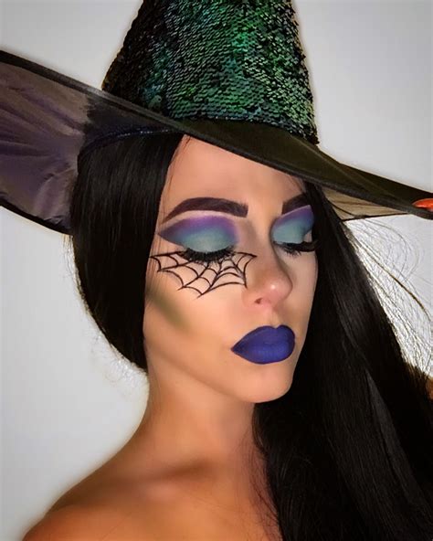 pretty halloween witch makeup