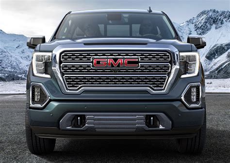 Gm Unveils The 2019 Gmc Sierra Denali Its Most Luxurious Pick Up To