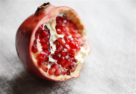 Grenade Ou Pomme Grenade Mouvement Jaime Les Fruits Et Légumes