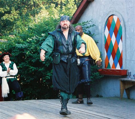 Wohin geht dein nächster urlaub? 10 Last-Minute Halloween Costumes for Guys With Beards ...